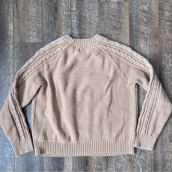 GAP 100% cotton sweater. - Picture 2 of 6
